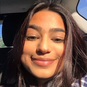 Meet your Posher, Abeer